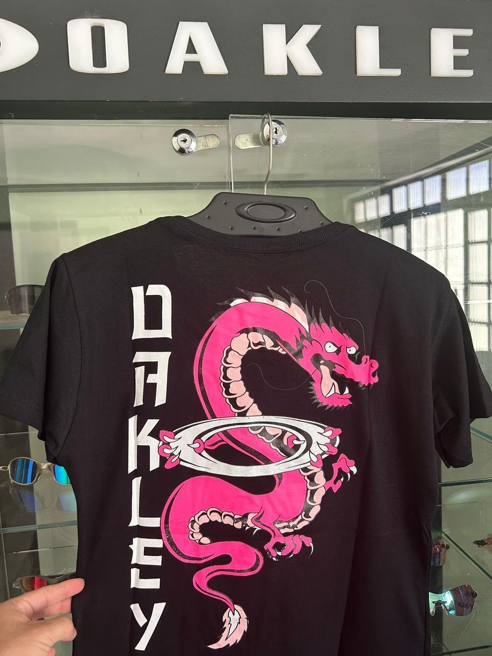 Camiseta Dragon Feminina Preta
