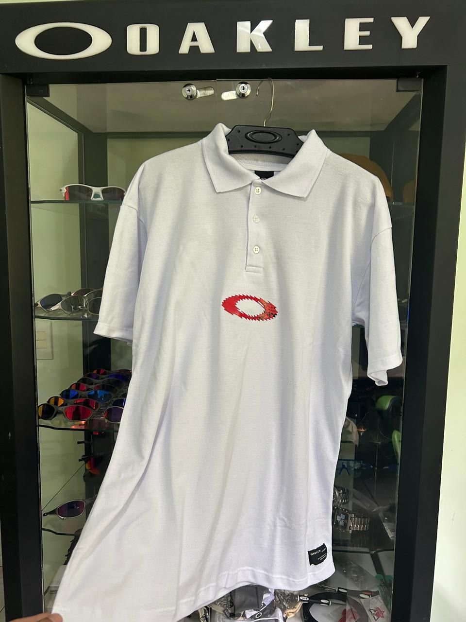 Polo Static Masculina Branca - Logo Vermelho - Imagem 2