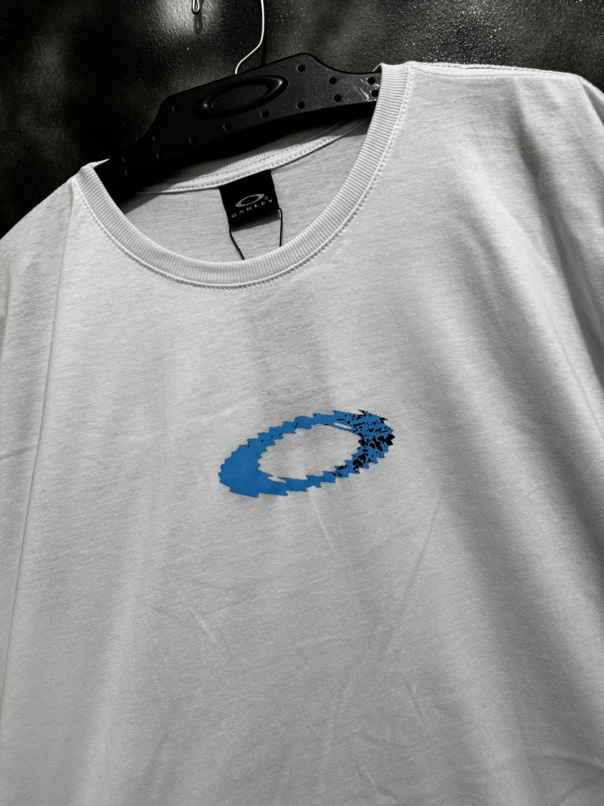 Camiseta Branca - Static Blue