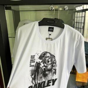 Camisa Branca - Medusa Patch