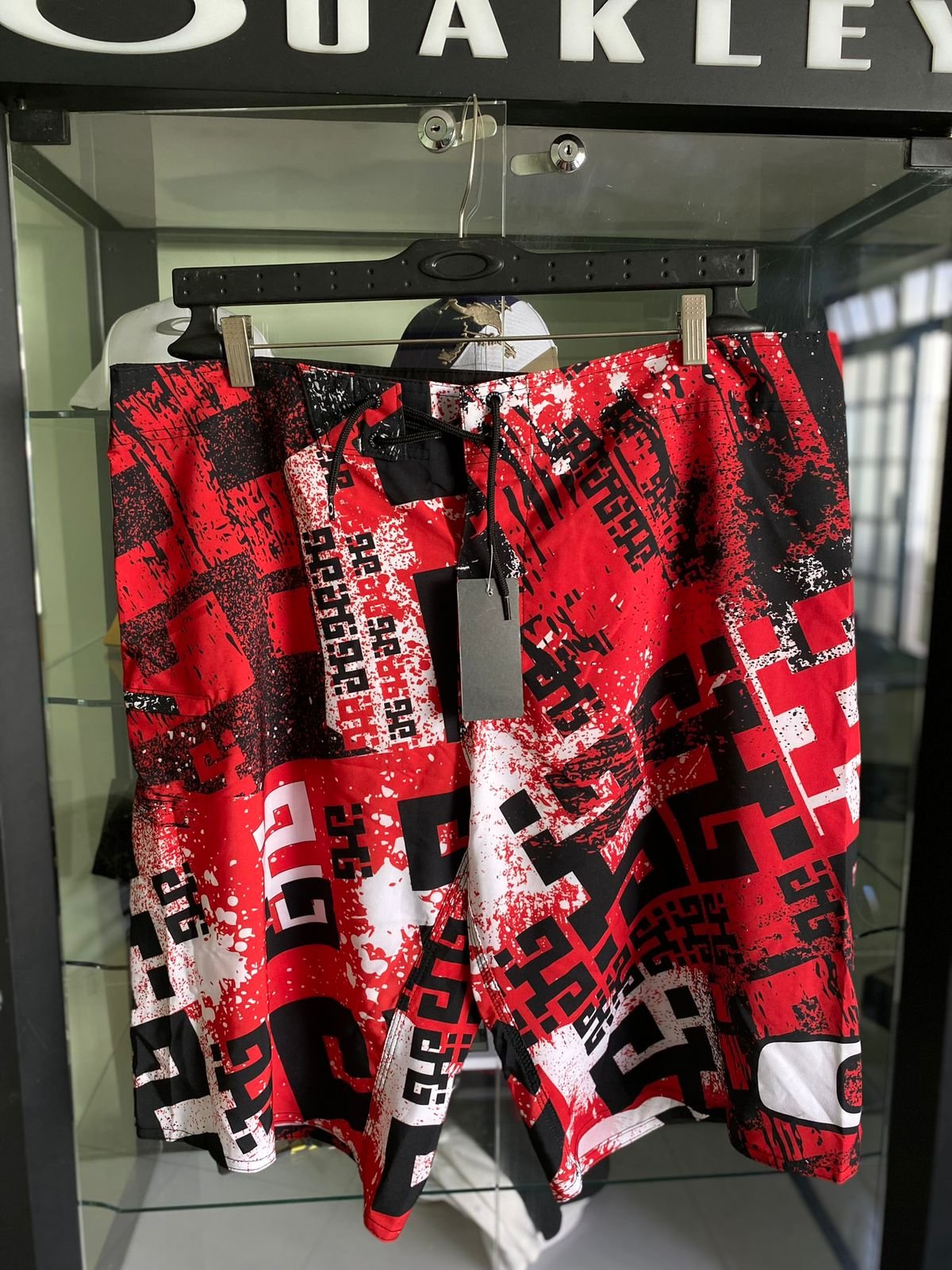 Bermuda Okl - Ads Red