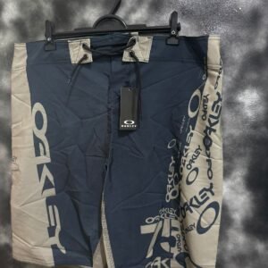 Bermuda Okl - Bege e Azul Marinho