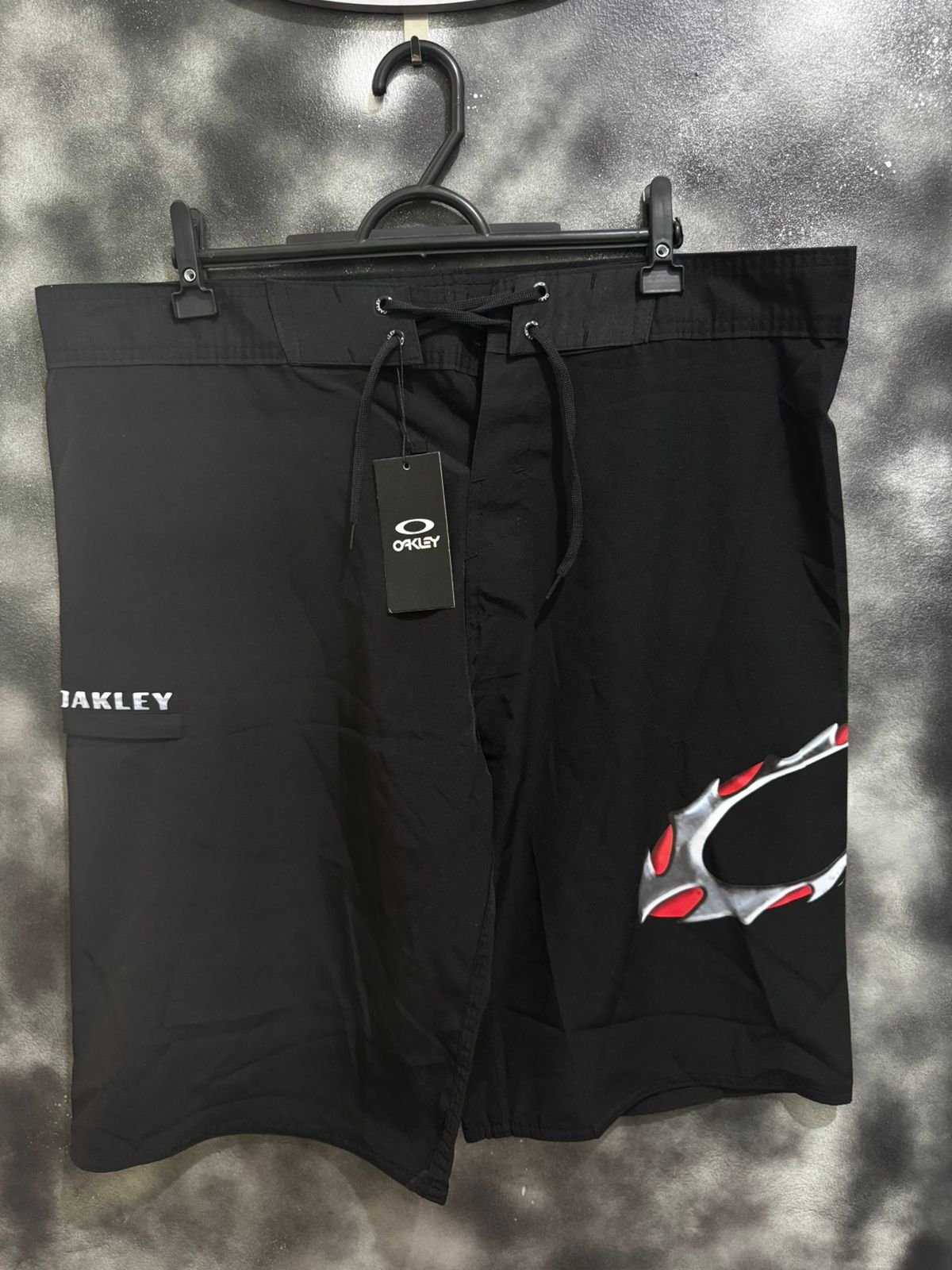 Bermuda Okl – Static Metal