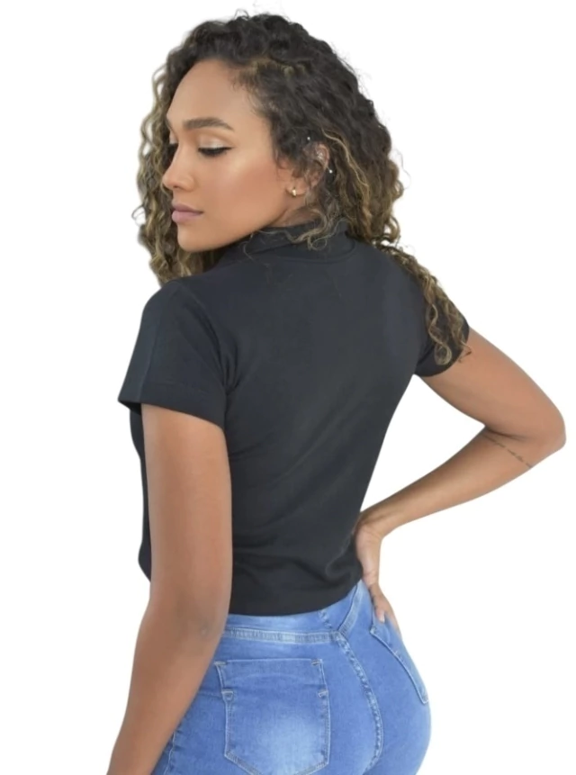 Camiseta Polo Cropped Feminina Preta - Imagem 3