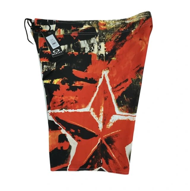 Bermuda Oakley Estrela Vermelha - Imagem 4