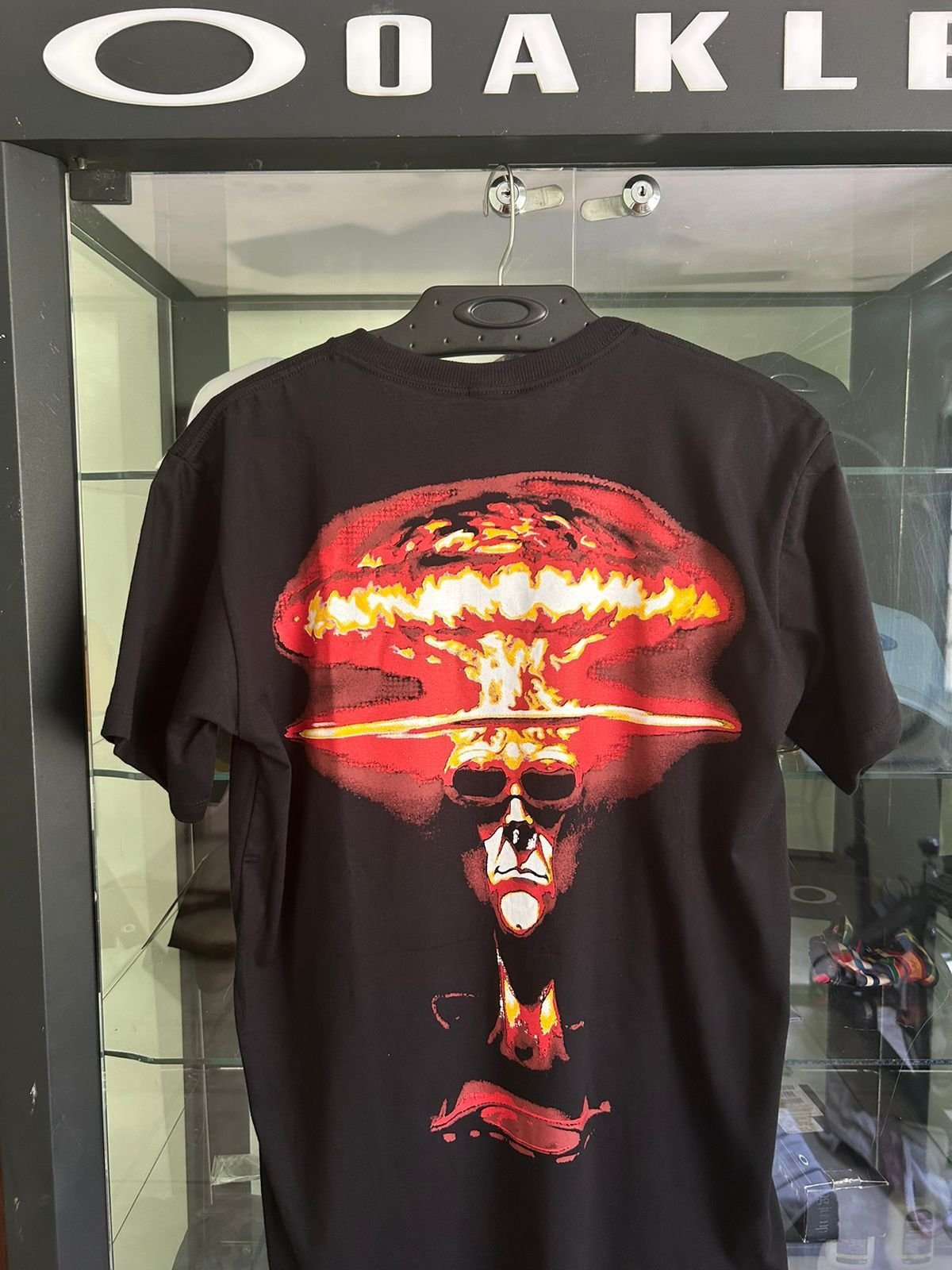 Camiseta Preta Ott Explosão
