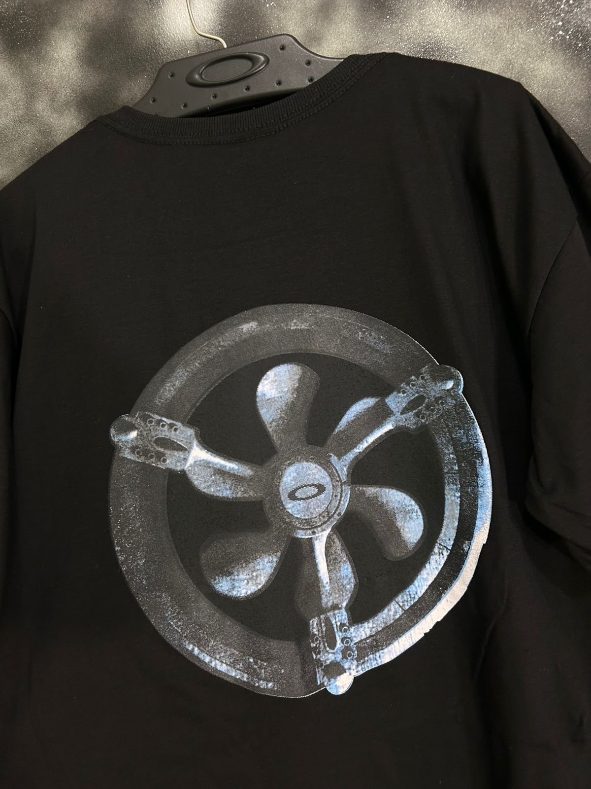 Camiseta Preta Masculiuna Turbina