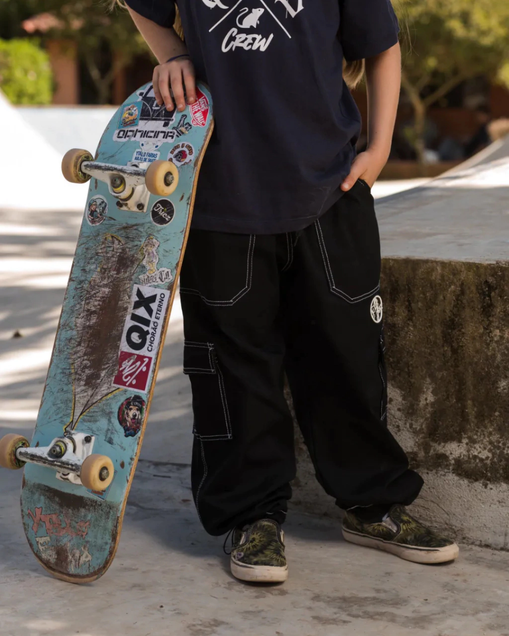 Calça Cargo Infantil Sarja QTS Crew - Logomarca (Preto/Verde/Branca)