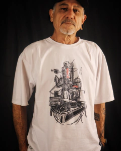 Camiseta Oversized Arte Frente & Costa QTS CREW - Imagem 3
